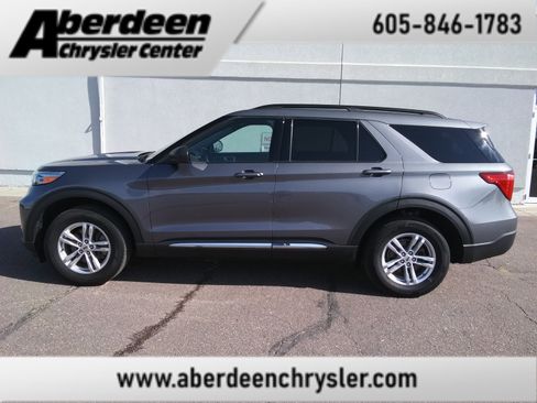 Used 2022 Ford Explorer XLT w/ Class IV Trailer Tow Package image 1