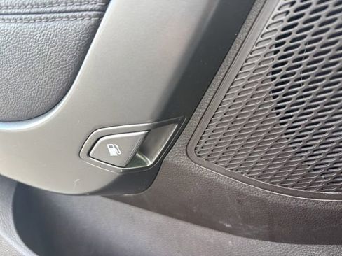 Used 2018 Hyundai Santa Fe SE w/ Cargo Package image 23