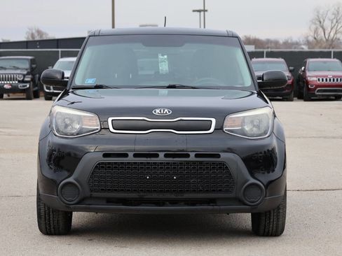 Used 2016 Kia Soul Base 4dr Crossover 6M image 2