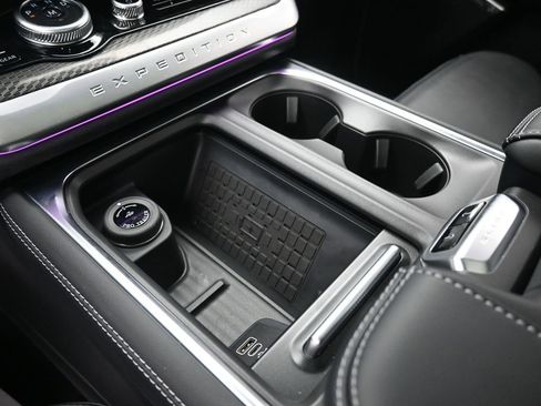 New 2025 Ford Expedition Platinum w/ Stealth Performance Package AWD/4WD image 30