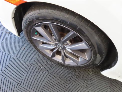 Used 2020 Honda Civic EX image 7