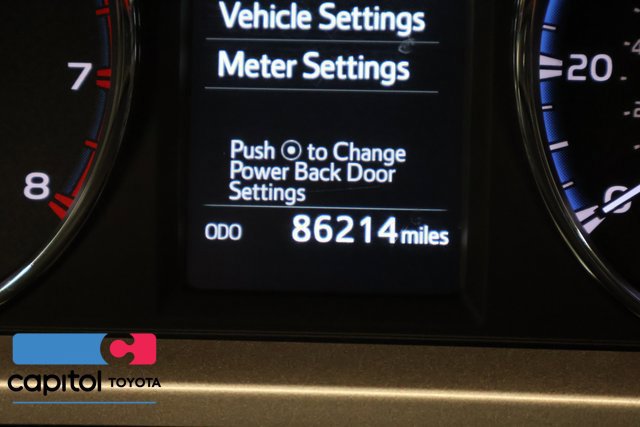 Used 2016 Toyota RAV4 XLE AWD/4WD image 15