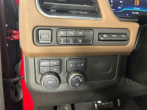 Used 2023 Chevrolet Tahoe High Country AWD/4WD image 20