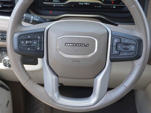 Used 2022 GMC Yukon Denali AWD/4WD image 30