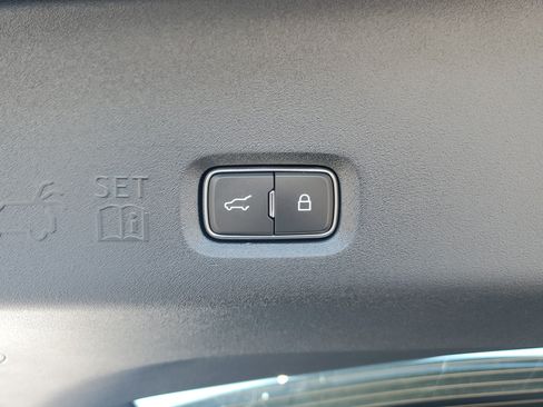 New 2027 Lincoln Navigator Reserve AWD/4WD image 35