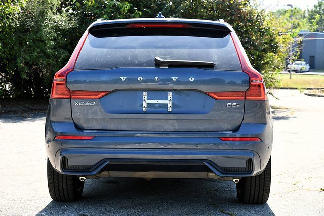 Used 2026 Volvo XC60 B5 Plus AWD/4WD image 6