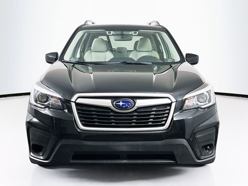 Used 2020 Subaru Forester Premium image 2