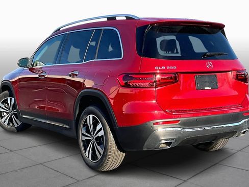 Used 2025 Mercedes-Benz GLB 250 image 12
