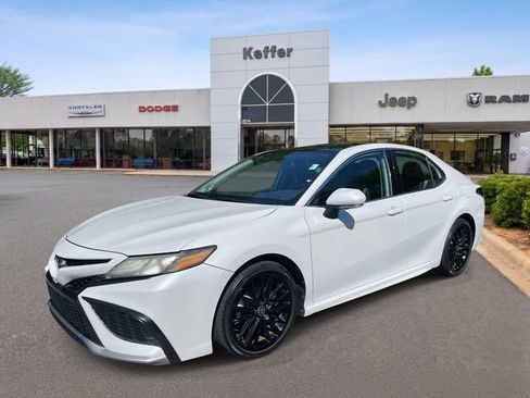 Used 2021 Toyota Camry XSE w/ Navigation Package FWD image 1