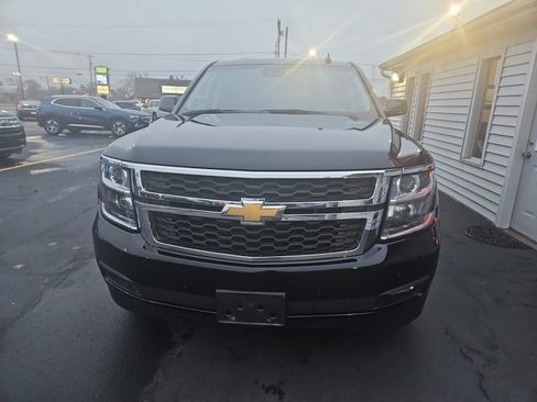 Used 2019 Chevrolet Suburban LT image 5