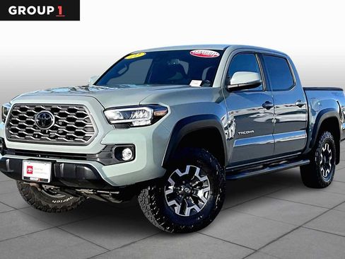 Certified 2022 Toyota Tacoma TRD Off-Road image 1
