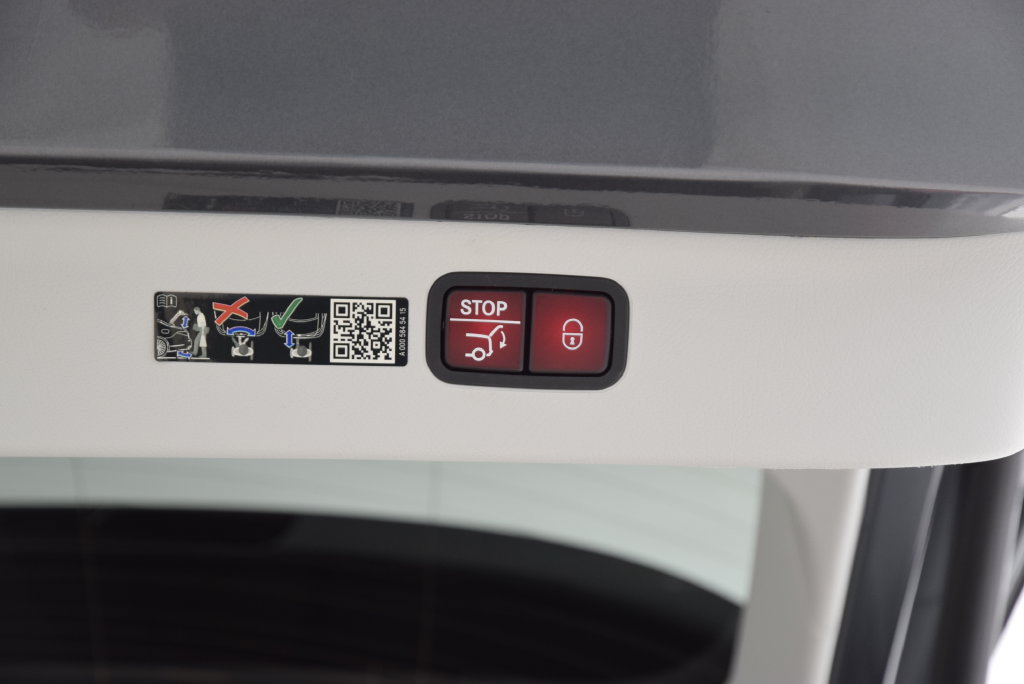 Used 2023 Mercedes-Benz EQS 450+ SUV image 30