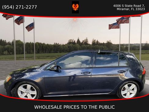 Used 2017 Volkswagen Golf Wolfsburg Edition FWD image 8