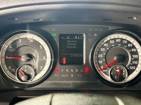 Used 2024 RAM 1500 Classic SLT image 14