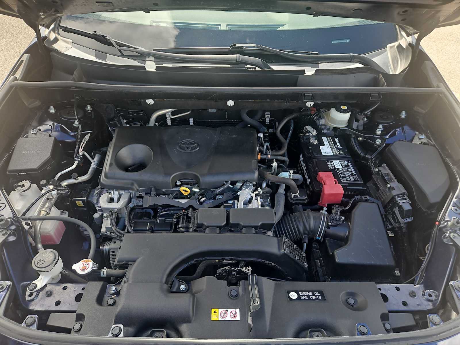 Used 2021 Toyota RAV4 XLE Premium FWD image 18