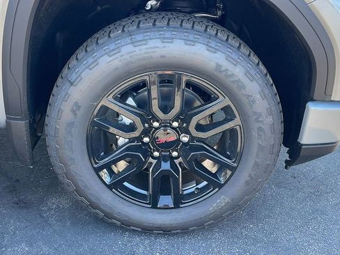 New 2026 GMC Sierra 1500 Elevation w/ Elevation Premium Package image 9