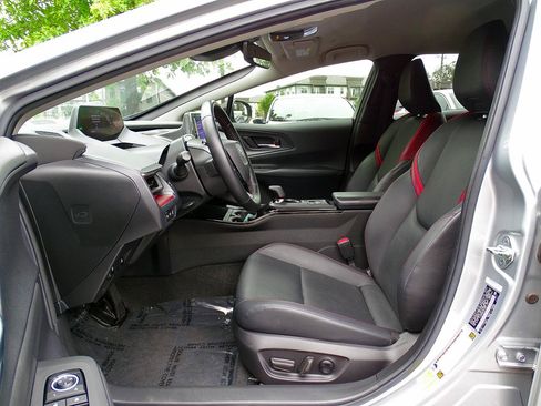 Used 2023 Toyota Prius Prime FWD image 23