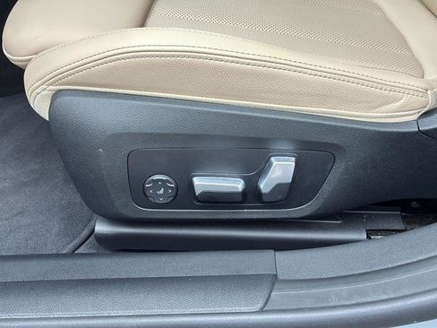 Used 2023 BMW i4 eDrive40 w/ M Sport Package RWD image 23