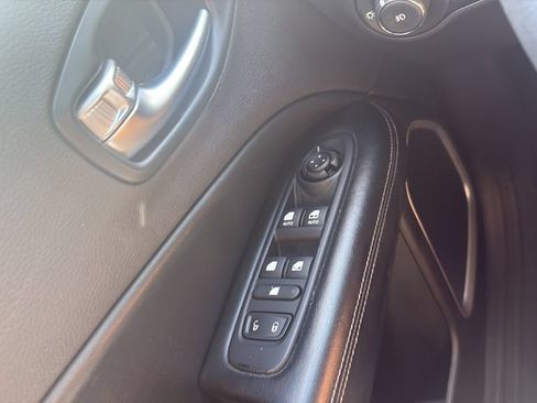 Used 2021 Jeep Compass Sport AWD/4WD image 17