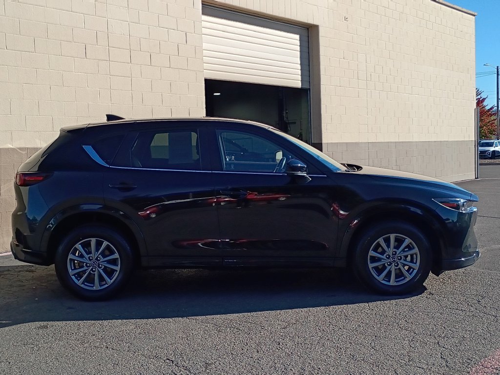 Used 2025 MAZDA CX-5 AWD 2.5 S w/ Preferred Package image 3