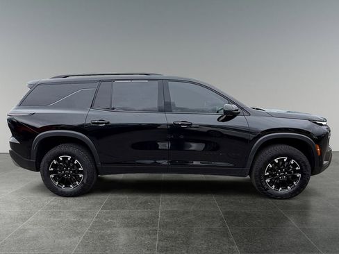 Used 2024 Chevrolet Traverse Z71 w/ Enhanced Driving Package AWD/4WD image 11