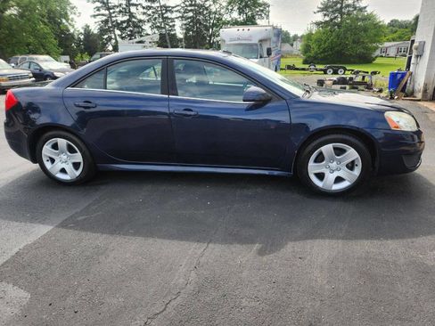 Used 2010 Pontiac G6 Sedan FWD image 3