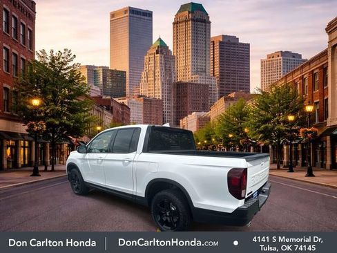 New 2026 Honda Ridgeline Black Edition image 8