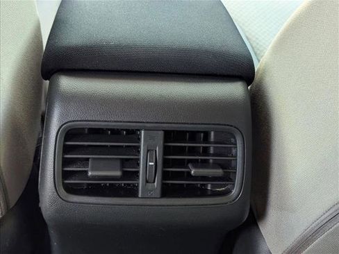 Used 2016 Honda CR-V LX image 16