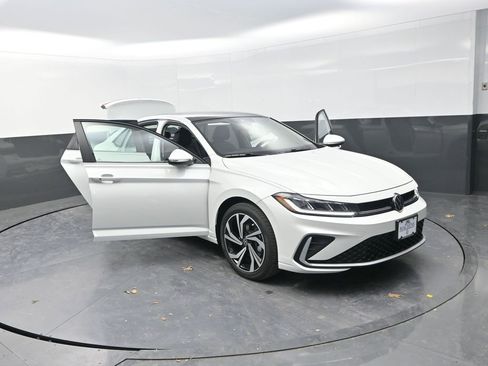 New 2026 Volkswagen Jetta SEL FWD image 29