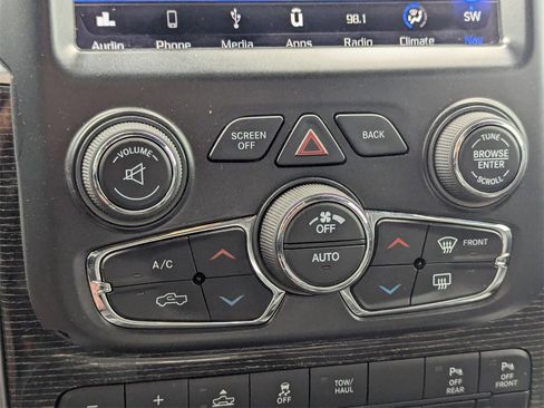 Used 2018 RAM 1500 Limited image 18