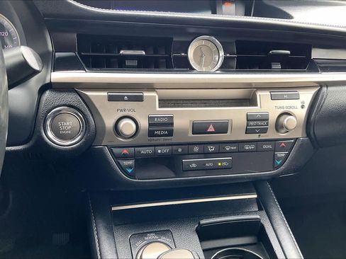 Used 2016 Lexus ES 350 image 34