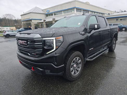 Used 2024 GMC Sierra 1500 AT4 w/ Technology Package image 7