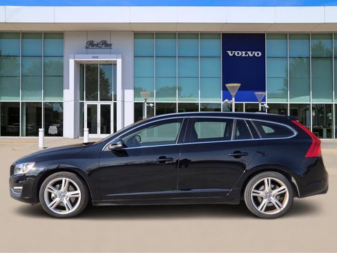Used 2016 Volvo V60 T5 Premier image 3