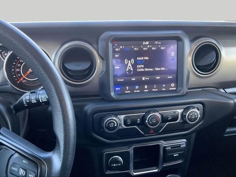 Used 2018 Jeep Wrangler Sport AWD/4WD image 6