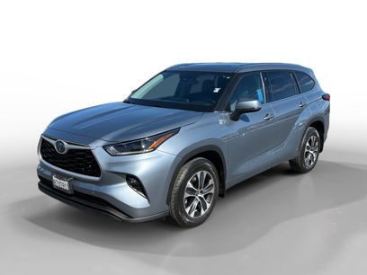 Used 2021 Toyota Highlander XLE