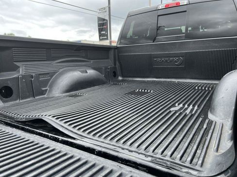 Used 2020 RAM 1500 Laramie RWD image 5