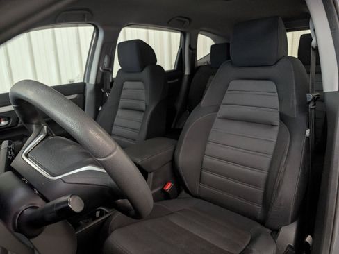 Used 2018 Honda CR-V LX image 2