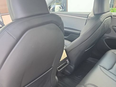 Used 2025 Tesla Model 3 Long Range RWD image 12