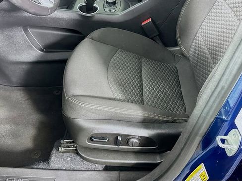 Used 2021 GMC Terrain SLE w/ GMC Pro Grade Package image 25