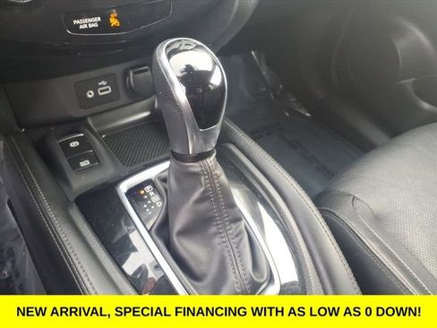 Used 2020 Nissan Rogue SL image 22