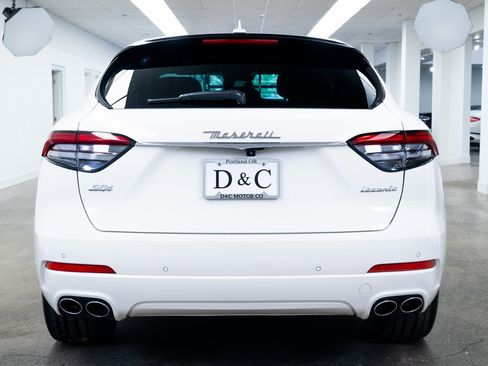 Used 2021 Maserati Levante S image 5