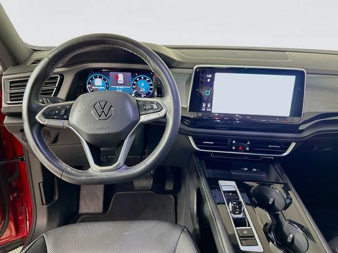 Used 2024 Volkswagen Atlas Cross Sport SE FWD image 20