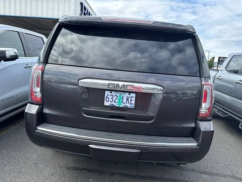 Used 2016 GMC Yukon Denali w/ Open Road Package AWD/4WD image 4