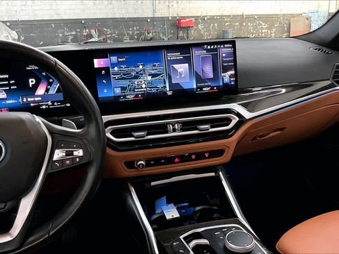 Certified 2023 BMW 330e xDrive w/ Convenience Package image 9