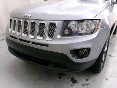 Used 2017 Jeep Compass High Altitude image 11