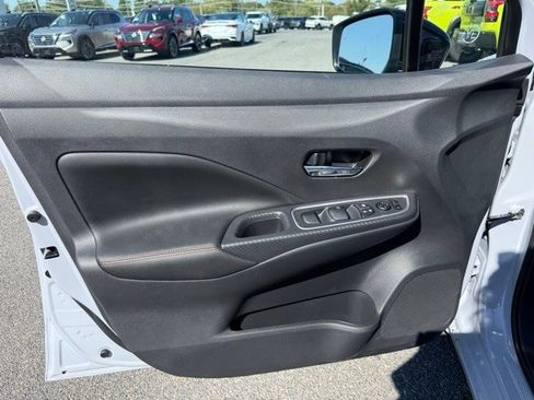 New 2025 Nissan Versa SR w/ Trunk Package image 10