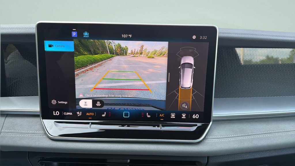 New 2026 Volkswagen Tiguan SE R-Line FWD image 29