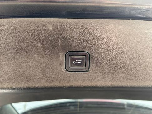 Used 2022 Chevrolet Traverse Premier w/ LPO, Floor Liner Package image 18