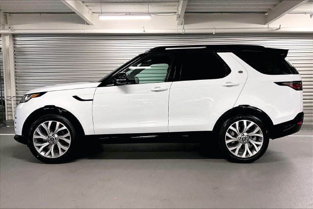 New 2026 Land Rover Discovery Limited Edition AWD/4WD image 3