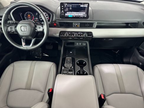 Certified 2025 Honda Pilot EX-L image 13